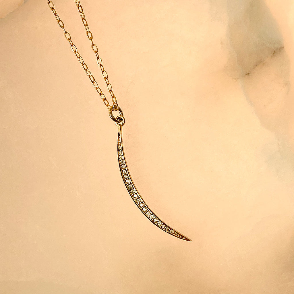 Crescent Magic Mood Necklace