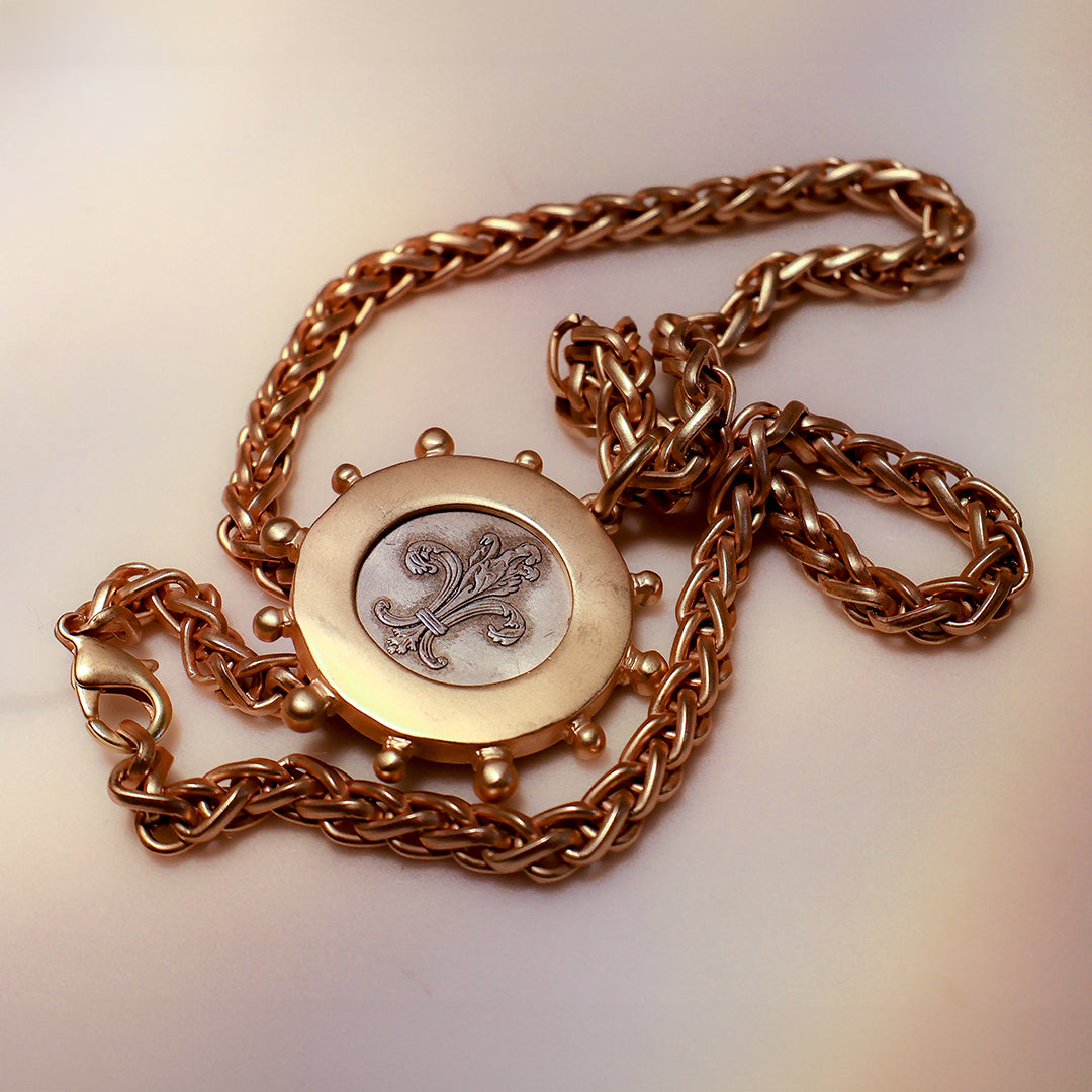 Royal Fleur De Lis Medallion