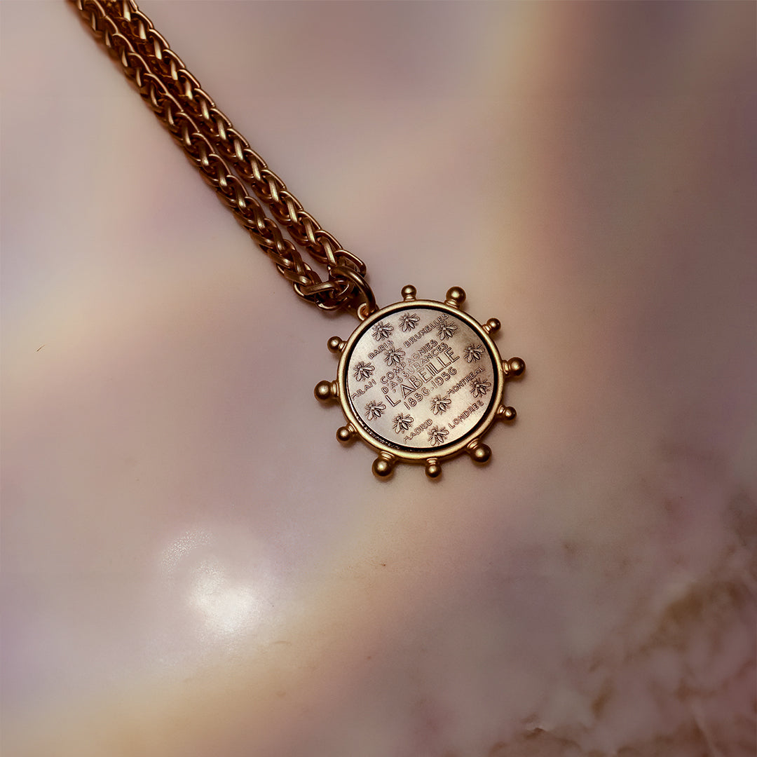 Royal Fleur De Lis Medallion