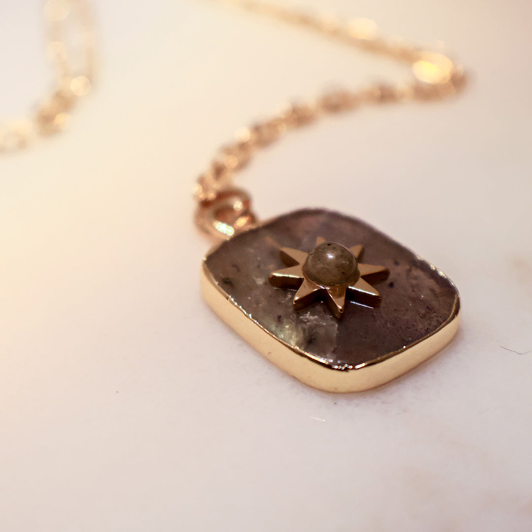 Glowy Sun-Kiss Necklace